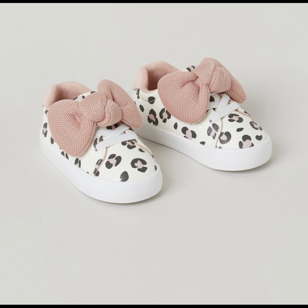 H&M Bow-Detail Sneaker